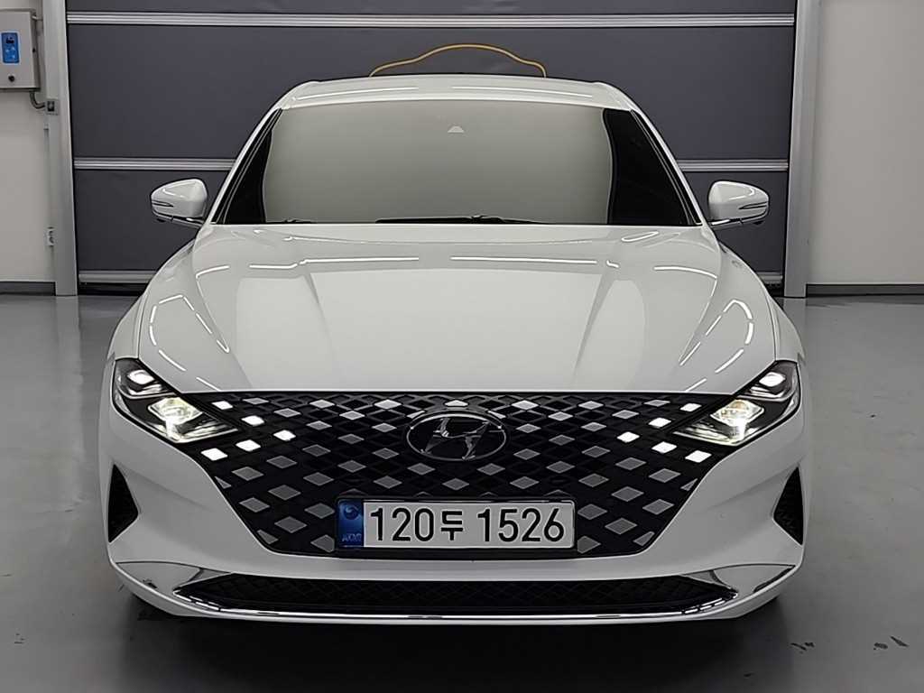 HYUNDAI Grandeur - Vista 2