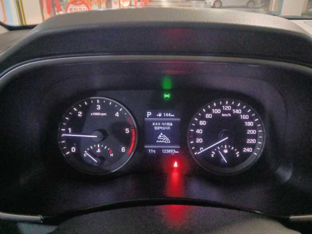 HYUNDAI Tucson - Vista 9