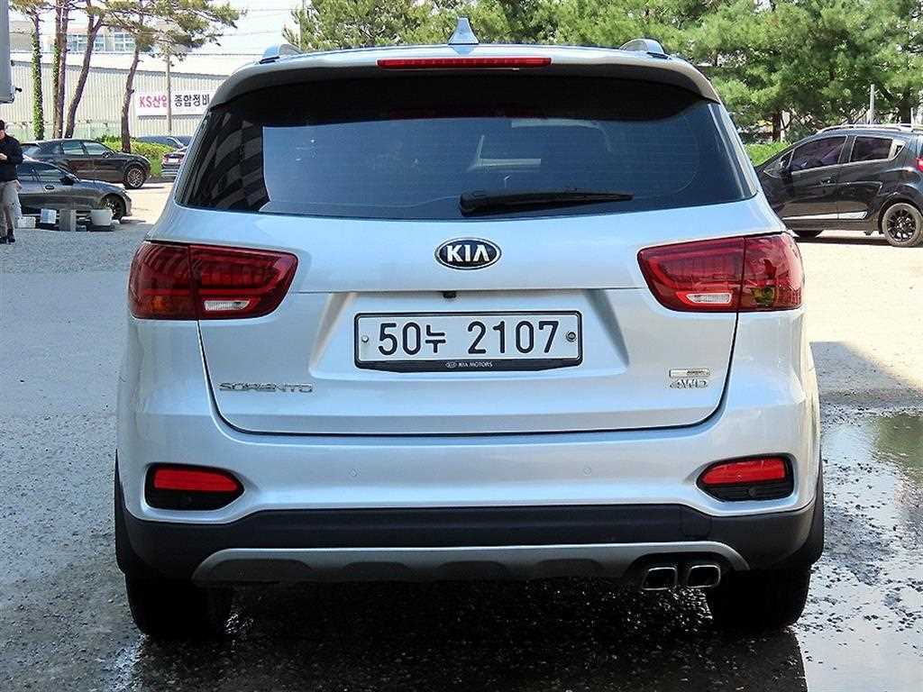KIA Sorento - Vista 4