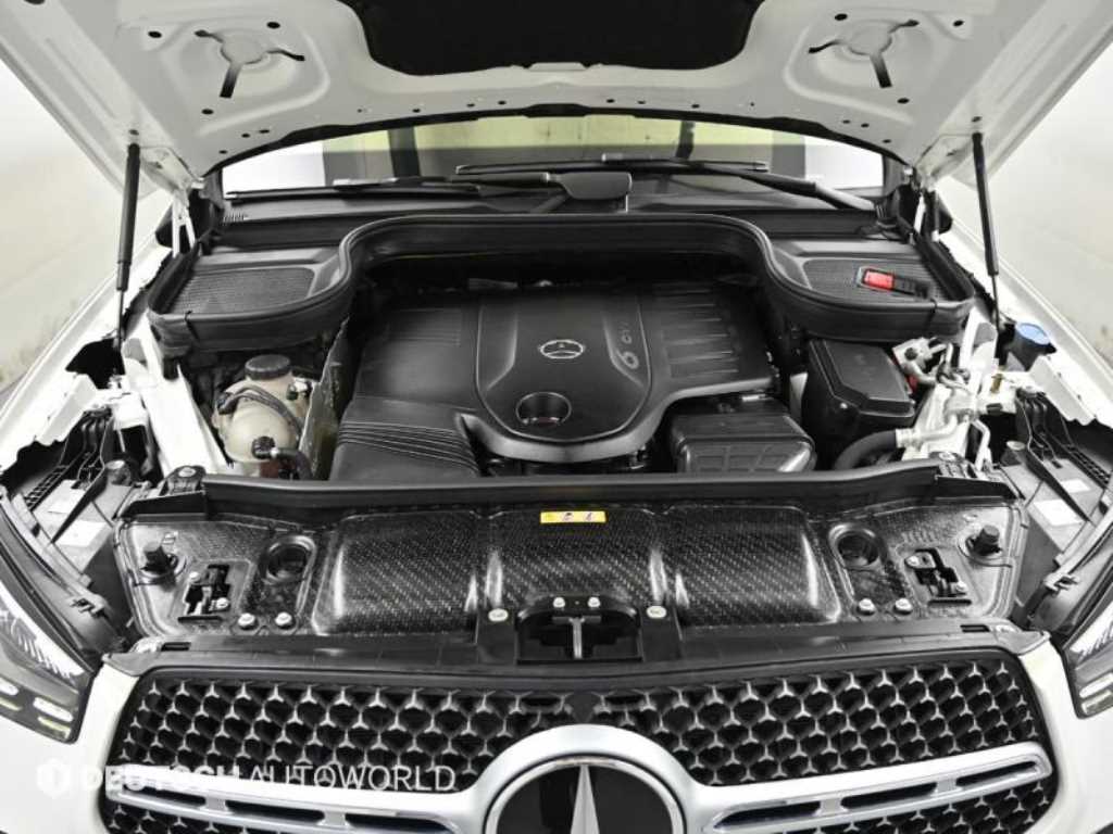 Mercedes Benz GLE Class - Vista 6