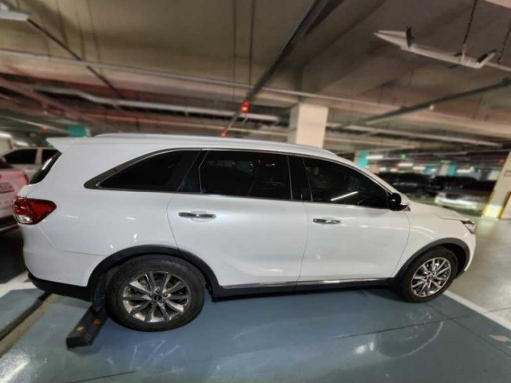 KIA Sorento - Vista 3