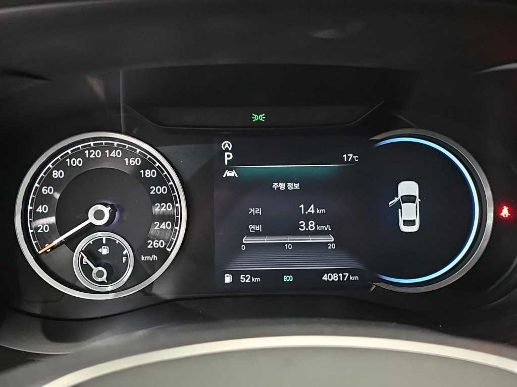 Genesis G70 - Vista 6