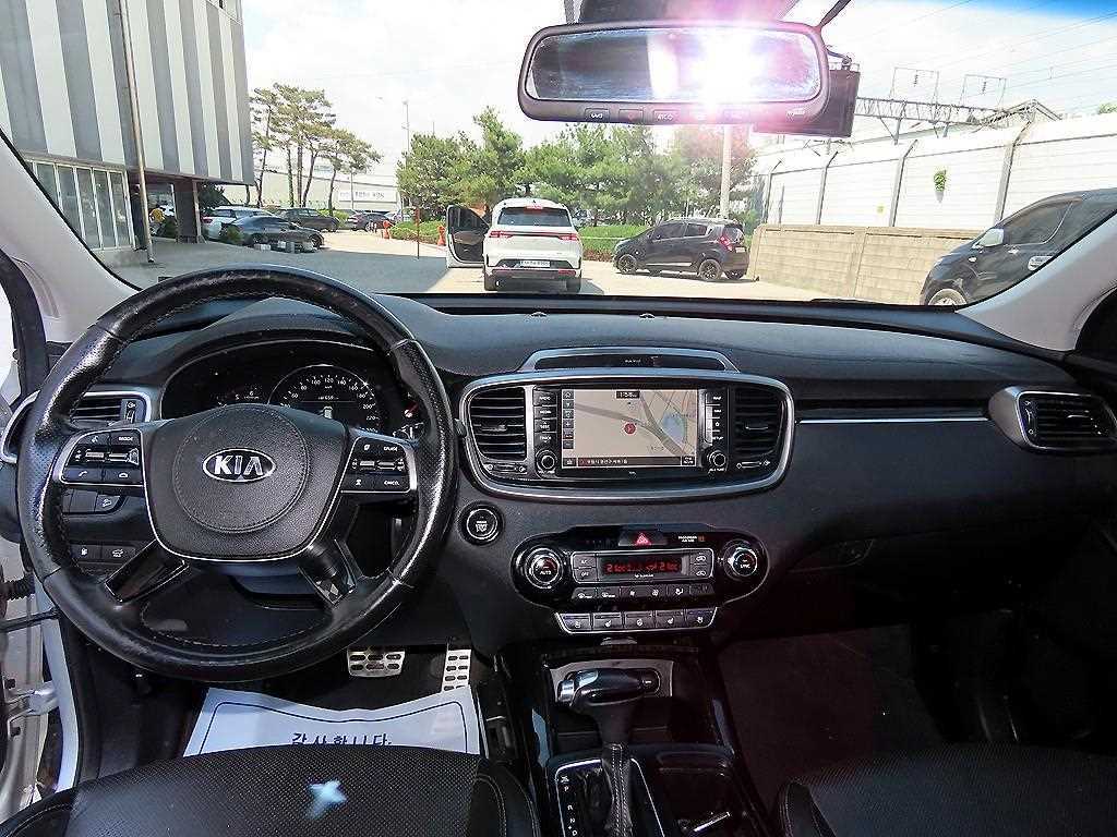 KIA Sorento - Vista 7