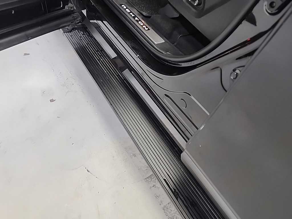 Ssangyong Rexton 2018 Negro - Importación desde Corea - HF Imports Iquique - Foto 15