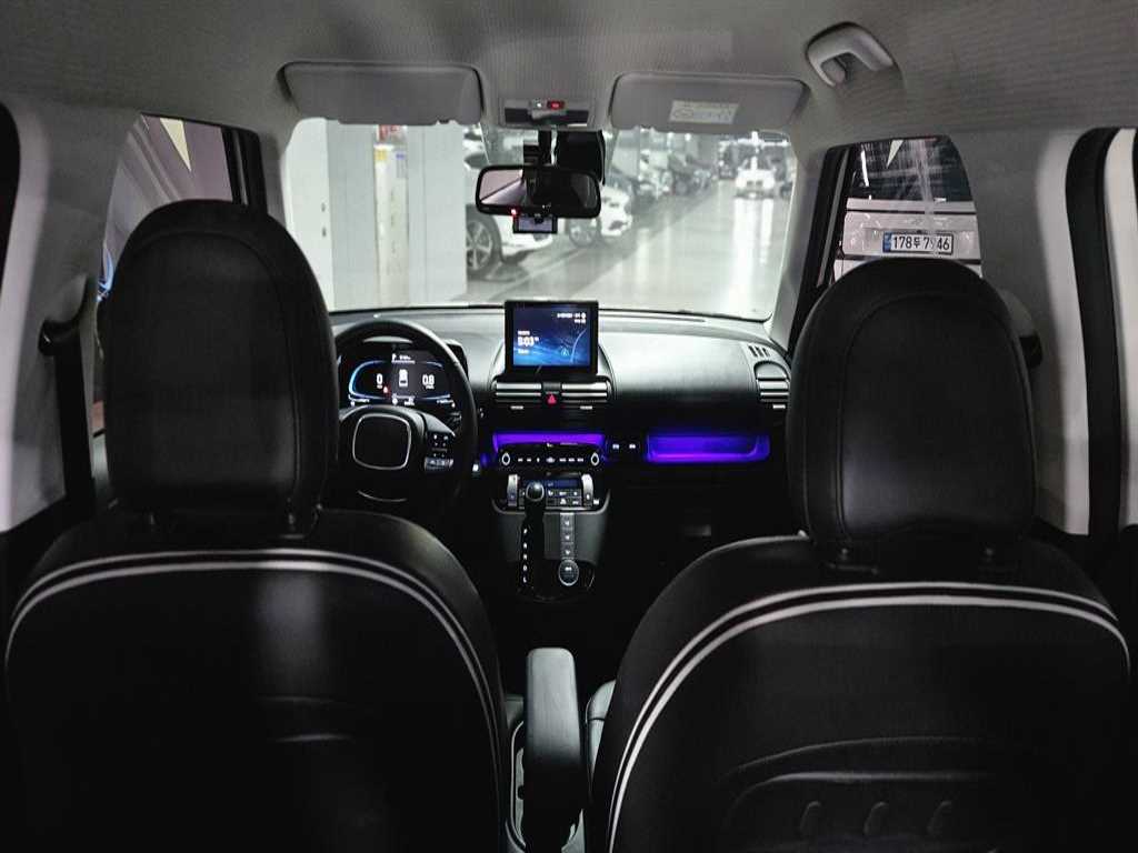 HYUNDAI Casper - Vista 6