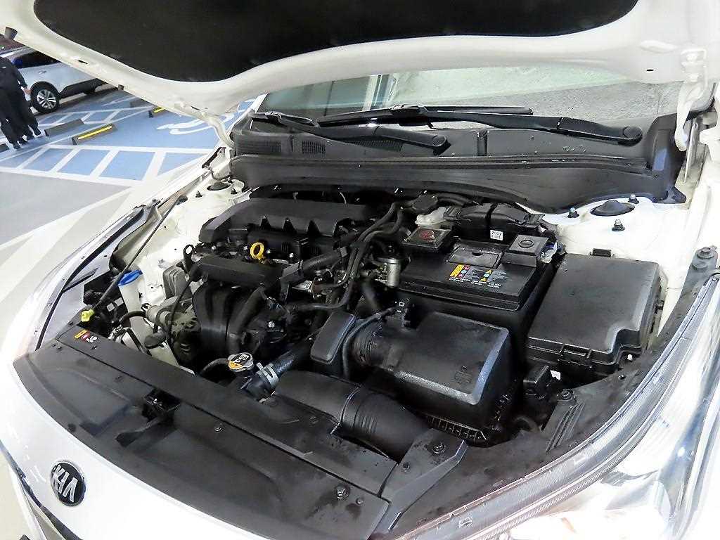 KIA K3 2019 Blanco - Importación desde Corea - HF Imports Iquique - Foto 16
