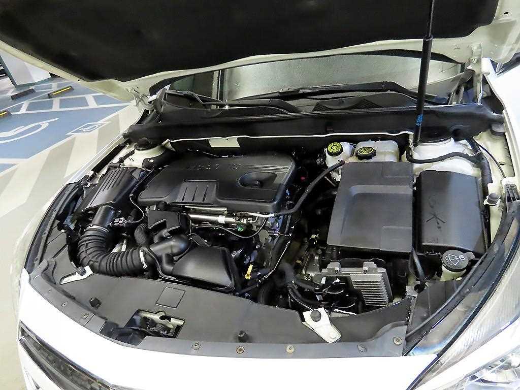 Chevrolet Malibu 2015 Blanco - Importación desde Corea - HF Imports Iquique - Foto 17
