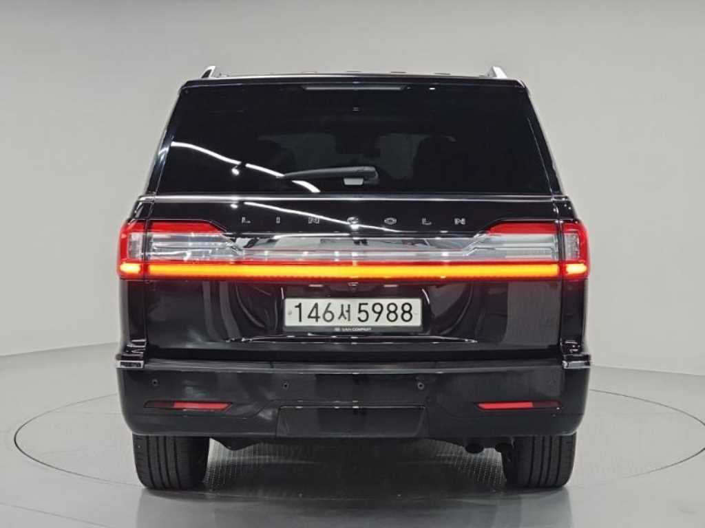 Lincoln Navigator - Vista 4