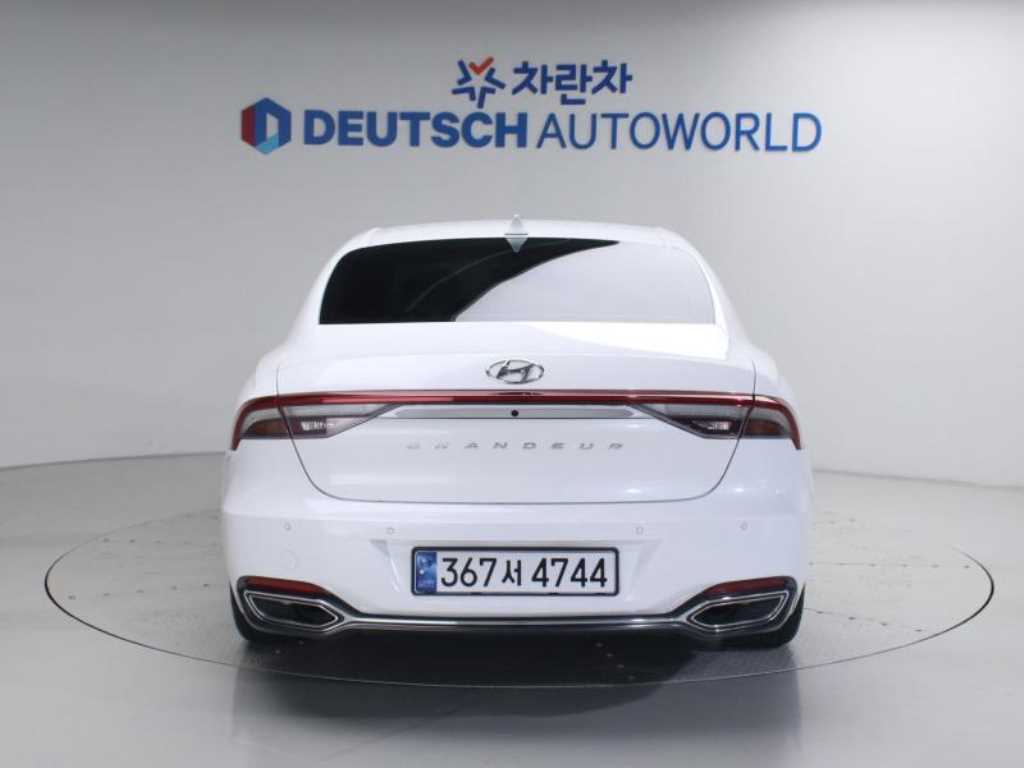 HYUNDAI Grandeur - Vista 4
