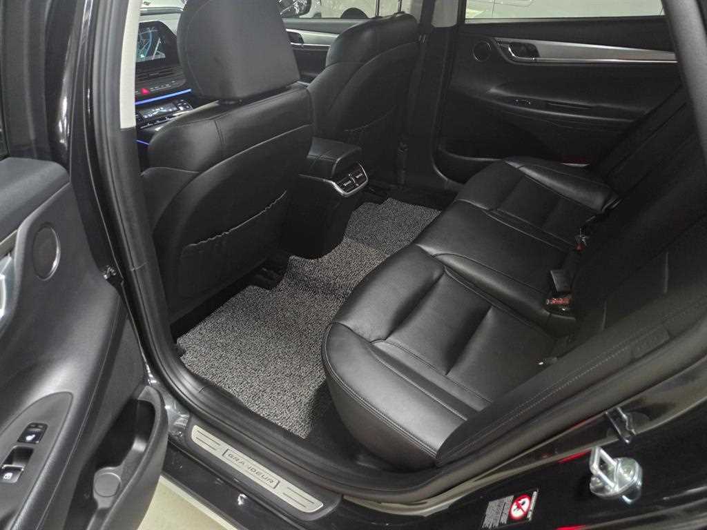 HYUNDAI Grandeur 2020 Negro - Importación desde Corea - HF Imports Iquique - Foto 16