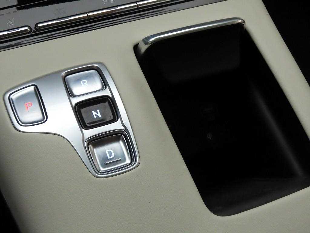 HYUNDAI Grandeur - Vista 10