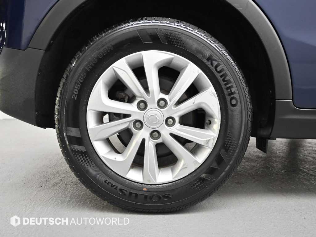 Ssangyong Tivoli - Vista 5