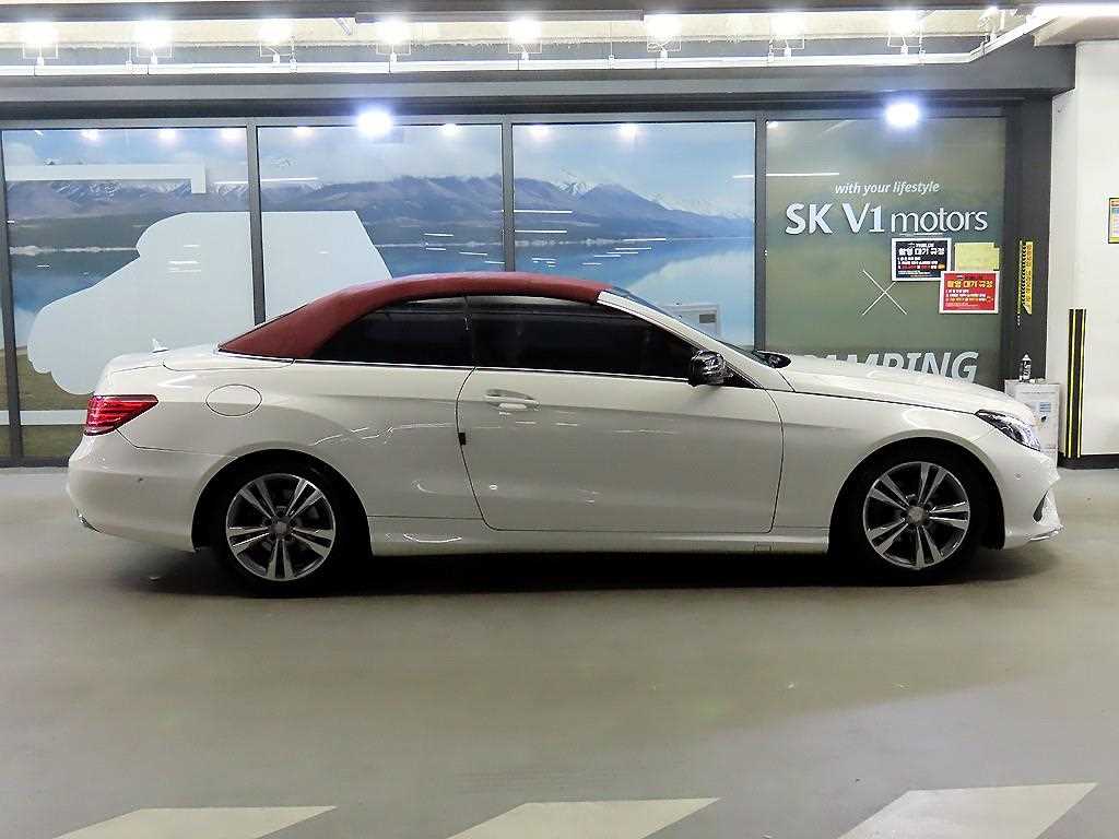 Mercedes Benz E class - Vista 3