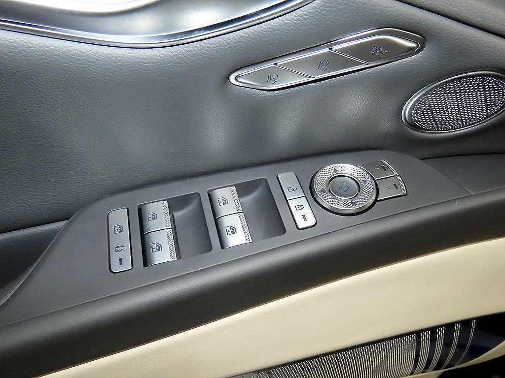 Genesis G80 - Vista 12