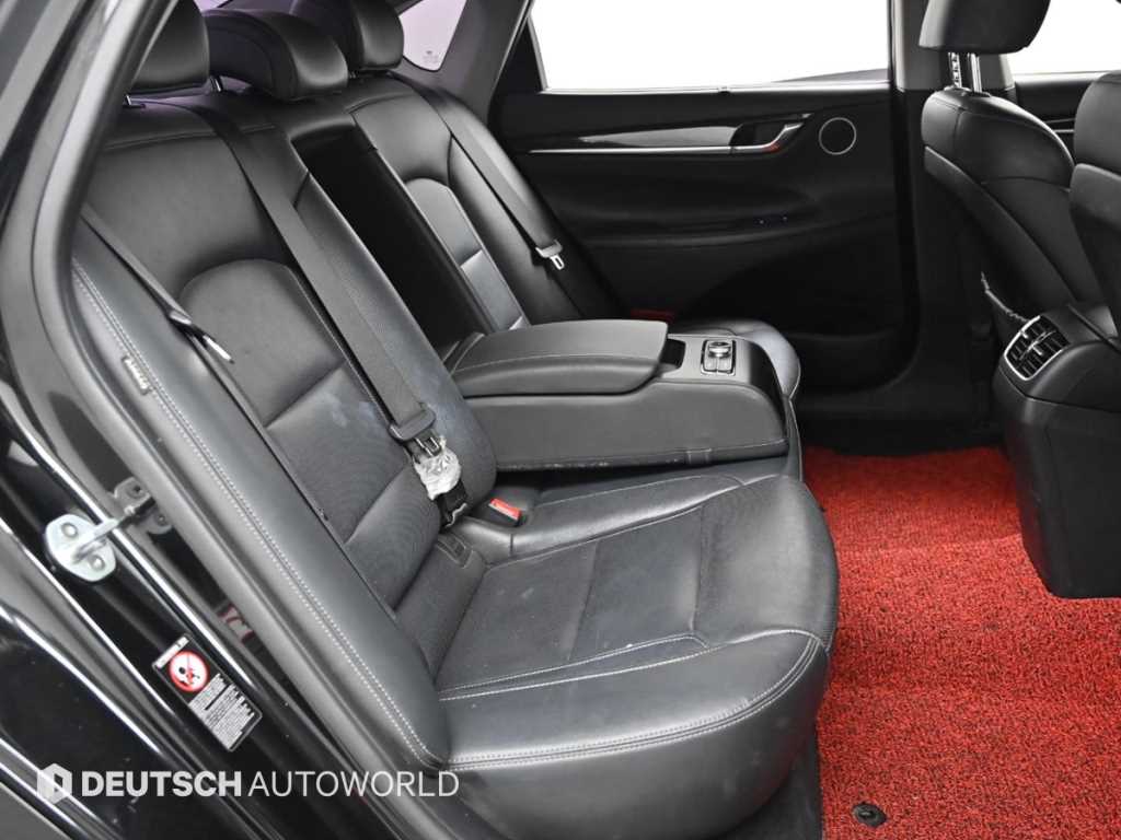 HYUNDAI Grandeur - Vista 12