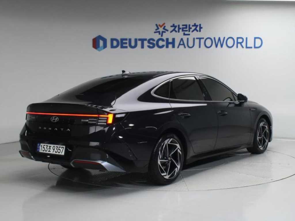 HYUNDAI Sonata - Vista 2
