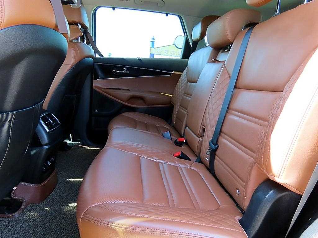 KIA Sorento - Vista 6