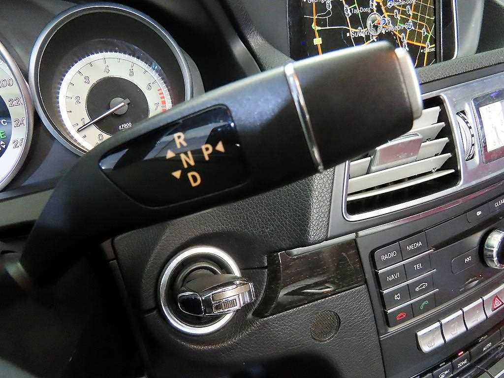 Mercedes Benz E class 2016 Blanco - Importación desde Corea - HF Imports Iquique - Foto 17