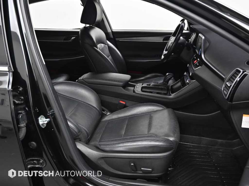 HYUNDAI Grandeur - Vista 10