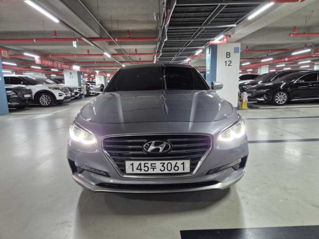 HYUNDAI Grandeur - Vista 2