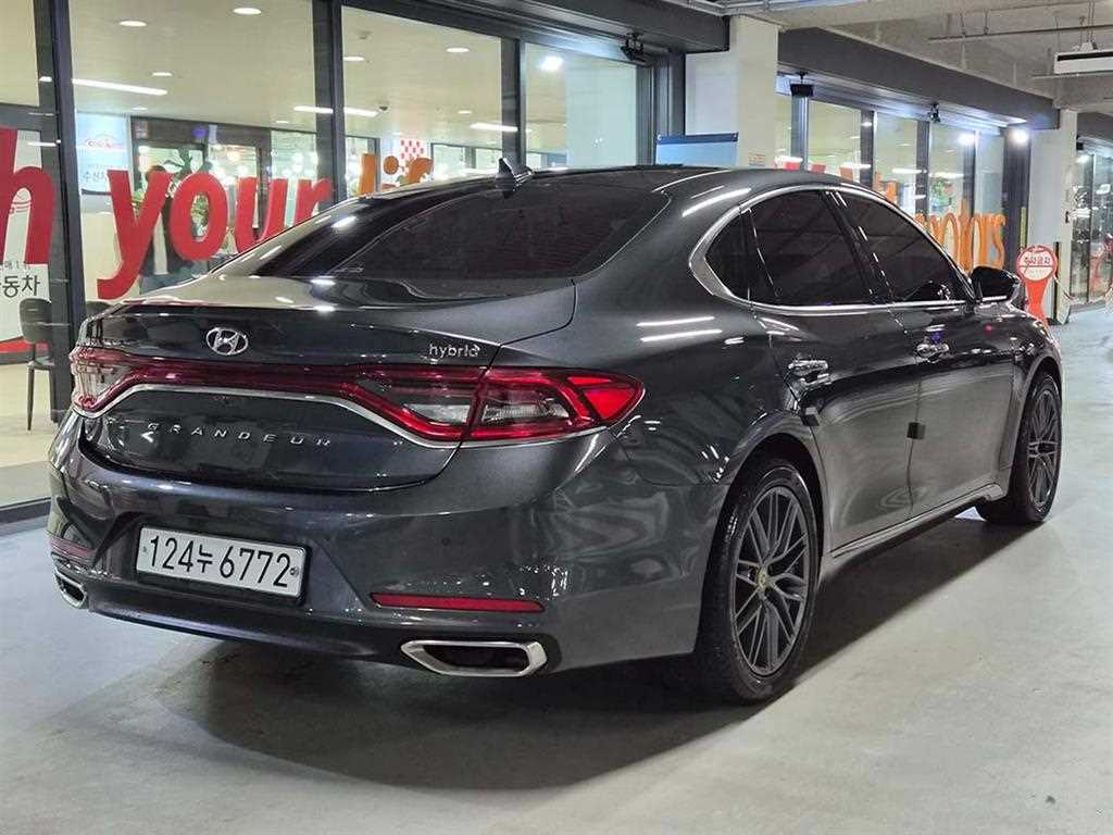 HYUNDAI Grandeur - Vista 4