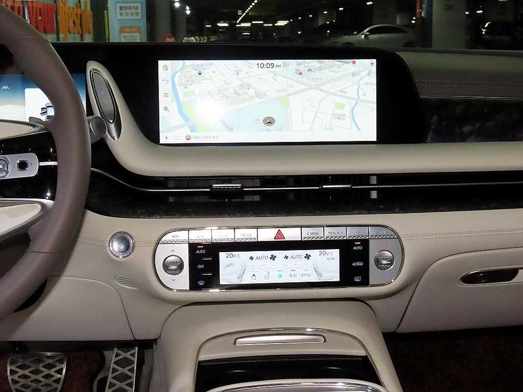 Genesis G90 - Vista 11