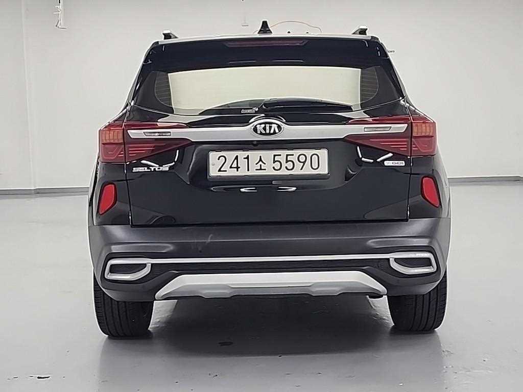 KIA Seltos - Vista 4