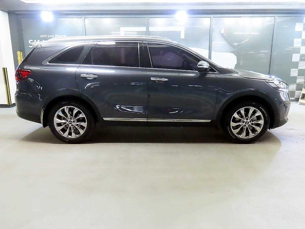 KIA Sorento - Vista 3