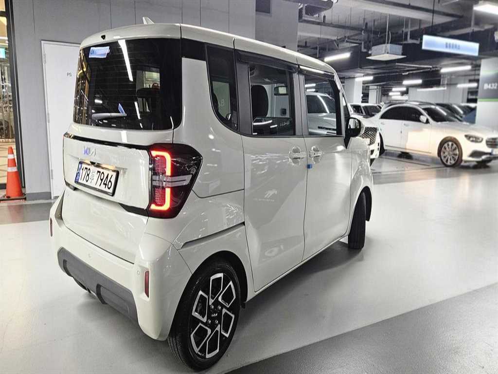 KIA Ray - Vista 5