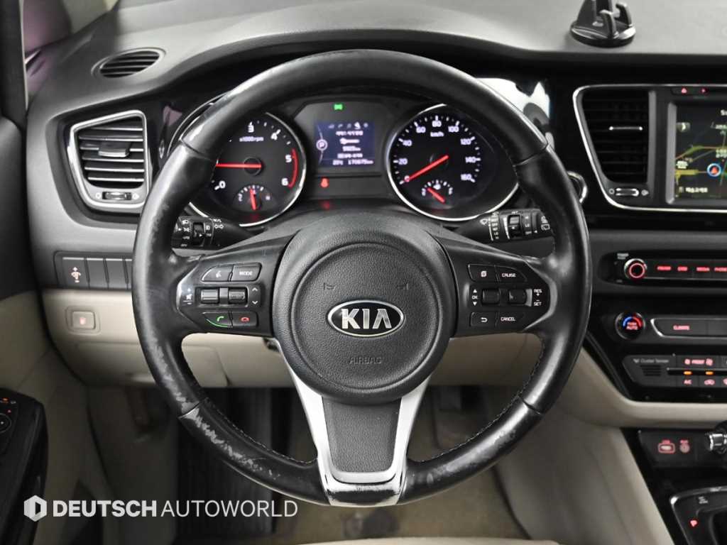 KIA Carnival 2016 Gris - Importación desde Corea - HF Imports Iquique - Foto 13