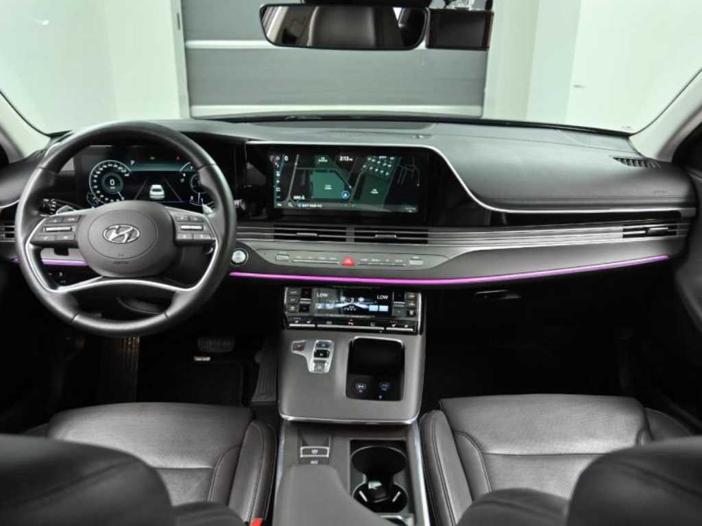 HYUNDAI Grandeur - Vista 7
