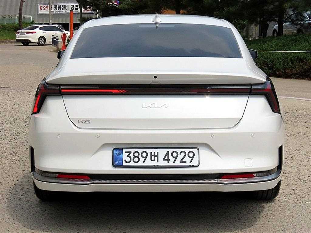 KIA K8 - Vista 5