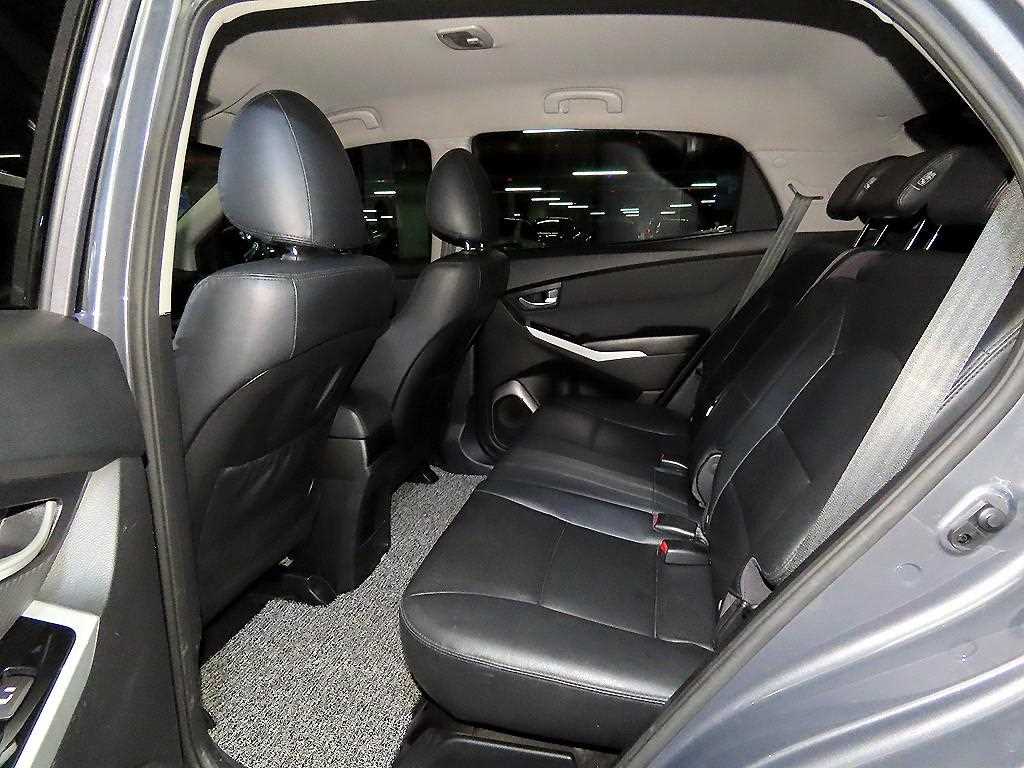Ssangyong Korando - Vista 7