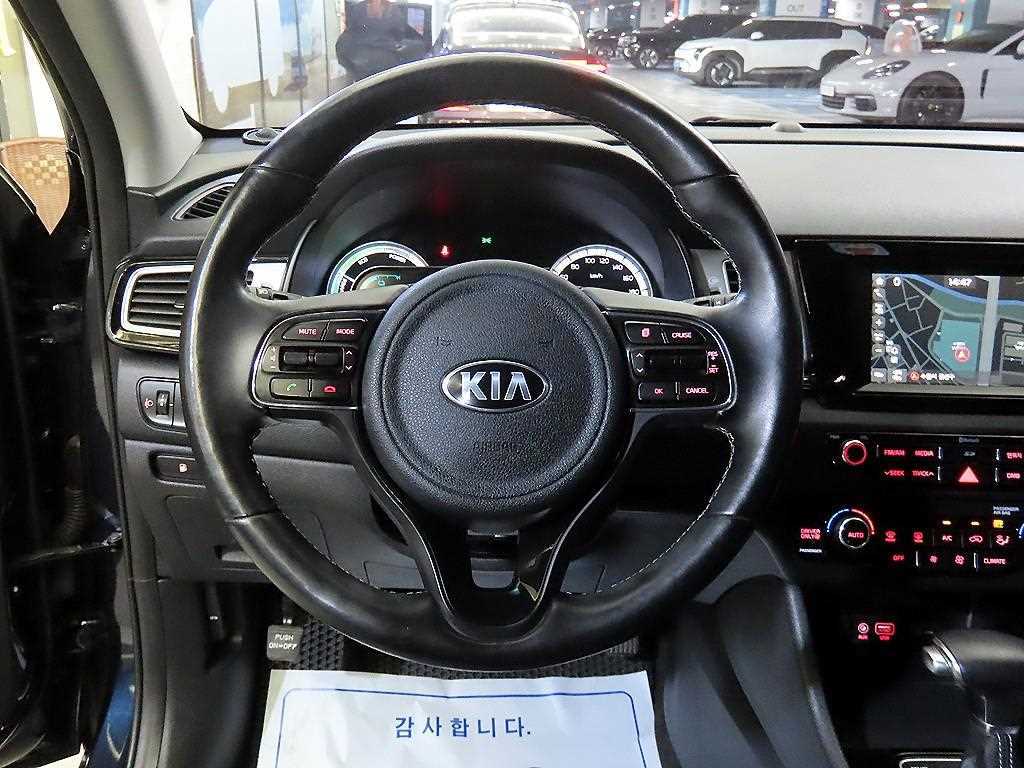 KIA Niro - Vista 8