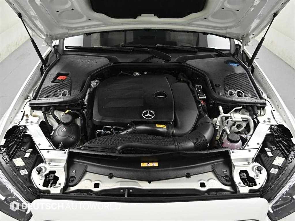 Mercedes Benz E class - Vista 6