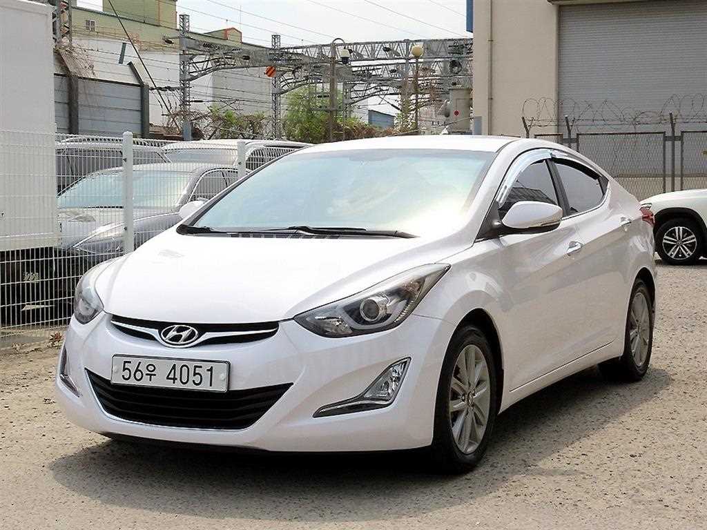HYUNDAI Avante 2015 Blanco - Importación desde Corea - HF Imports Iquique - Foto 1