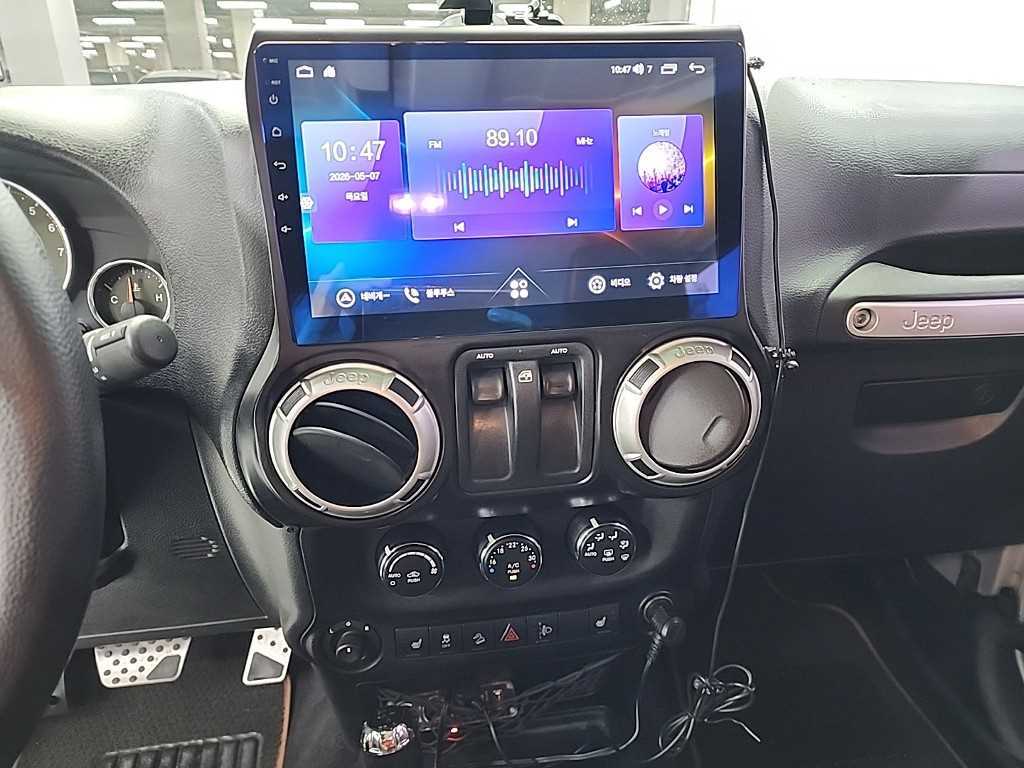 Jeep Wrangler - Vista 10