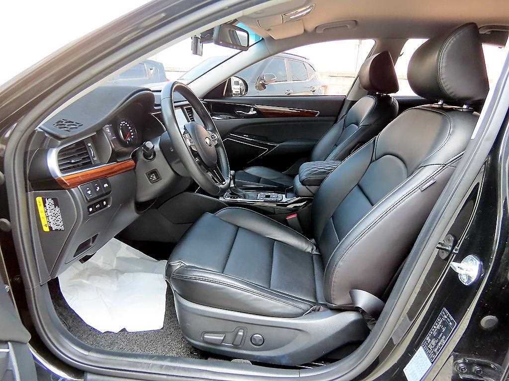 KIA K7 - Vista 5