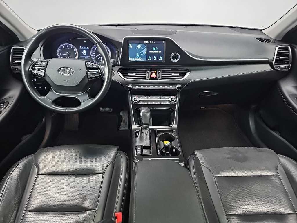 HYUNDAI Grandeur - Vista 7