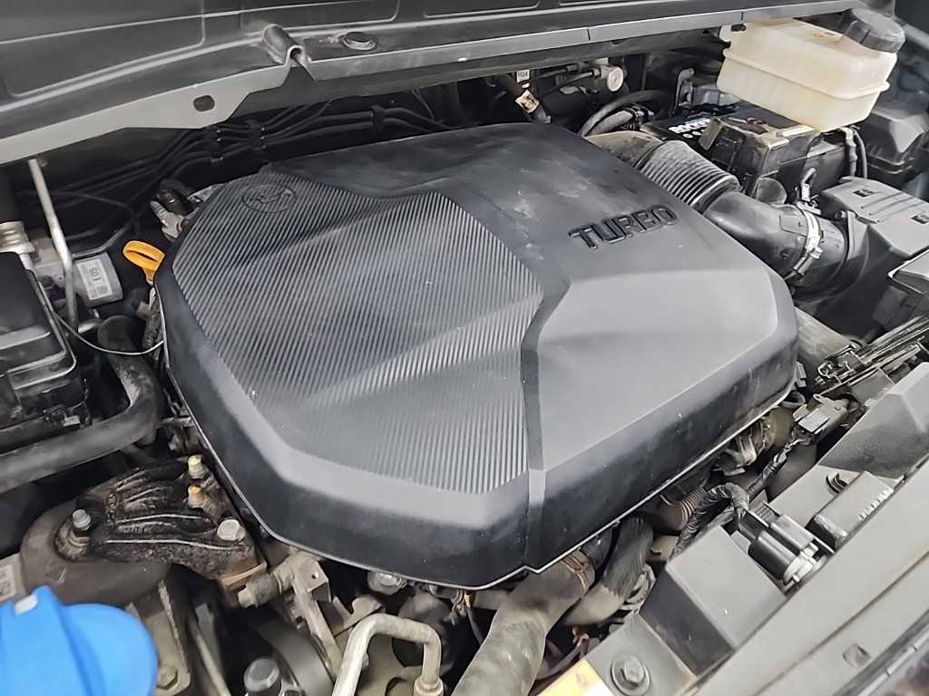 HYUNDAI Staria - Vista 5