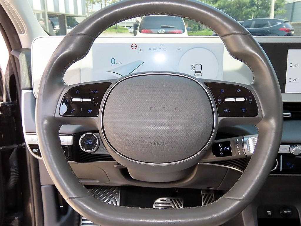 HYUNDAI Ioniq 5 - Vista 8