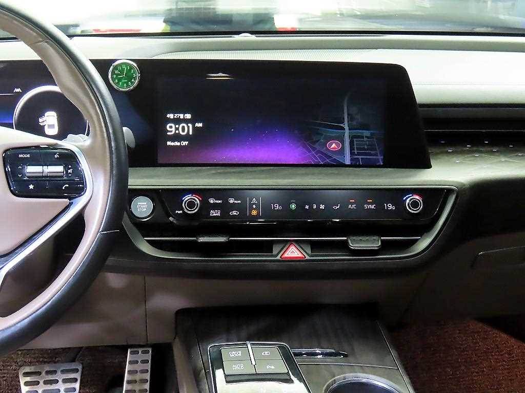KIA K8 - Vista 11