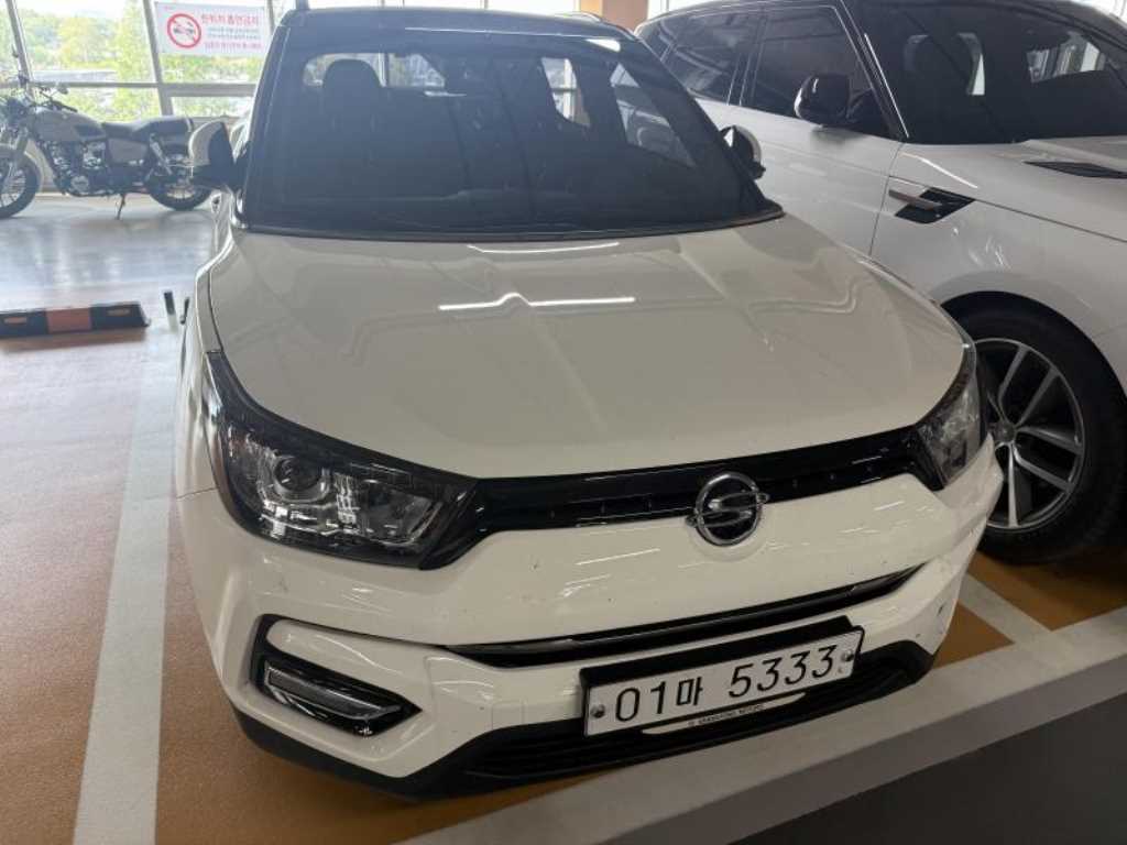 Ssangyong Tivoli 2019 Blanco - Importación desde Corea - HF Imports Iquique - Foto 1