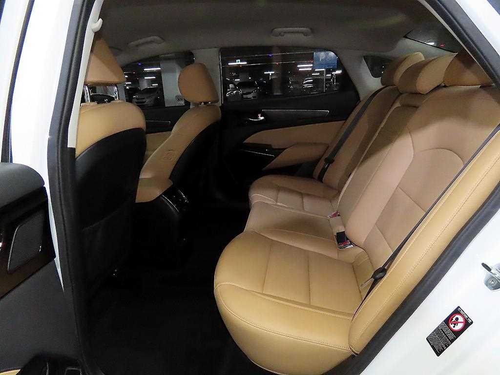 KIA K7 - Vista 7