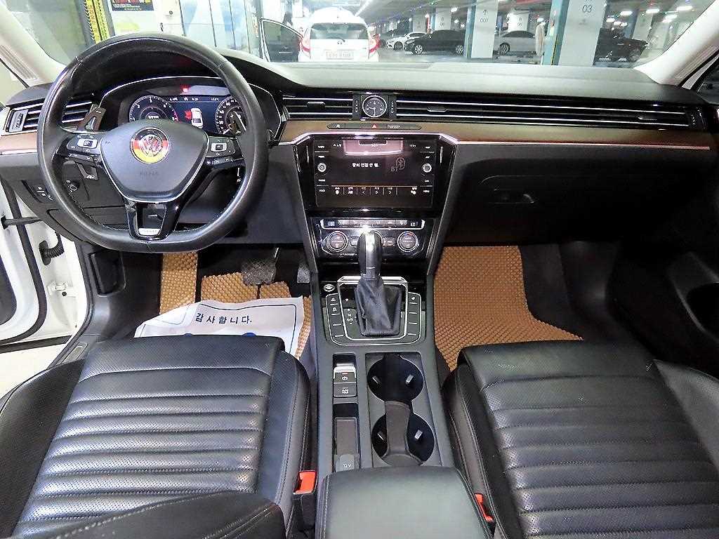 Volkswagen Passat - Vista 10