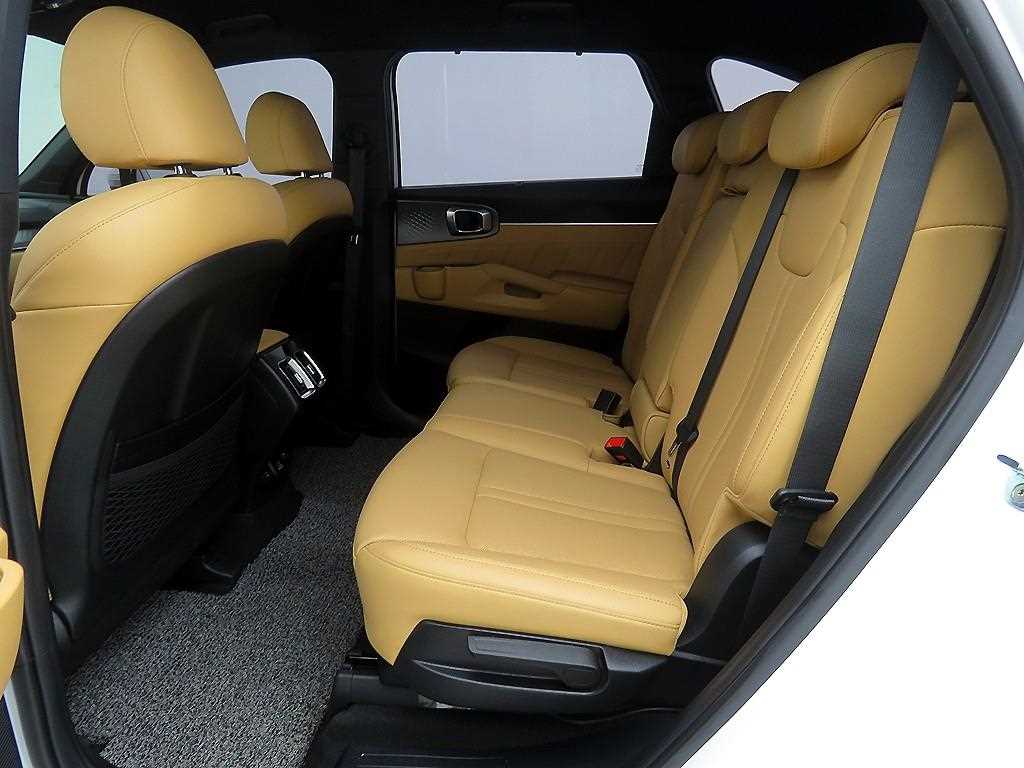 KIA Sorento - Vista 8