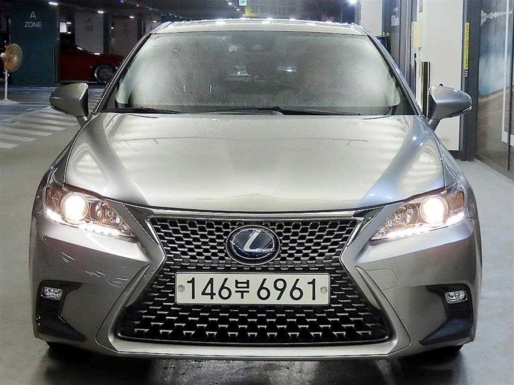 Lexus CT - Vista 2