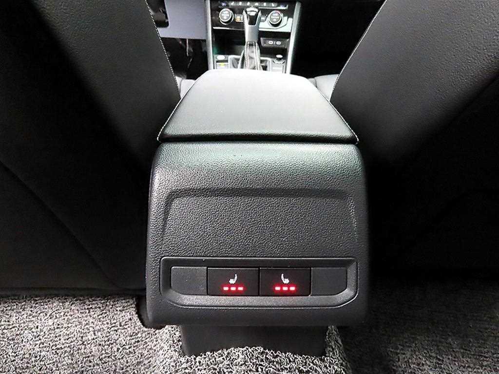 Volkswagen Jetta 2023 Gris - Importación desde Corea - HF Imports Iquique - Foto 17