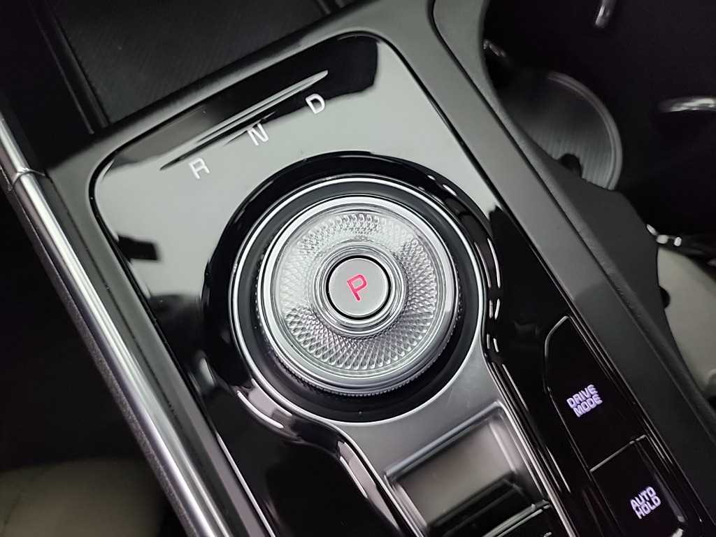 KIA Carnival - Vista 8