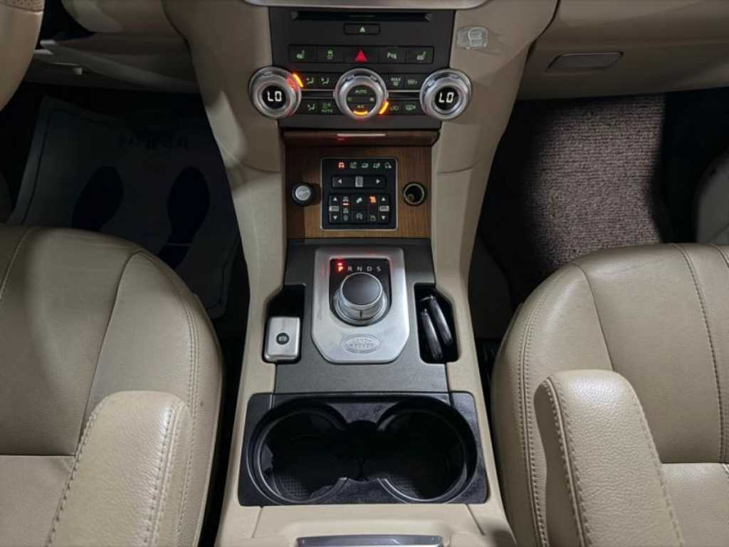 Land Rover Discovery - Vista 10
